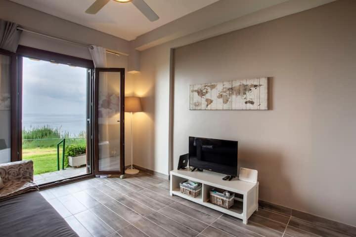 Mola Kaliva Sea View, 100M From The Beach! Экстерьер фото
